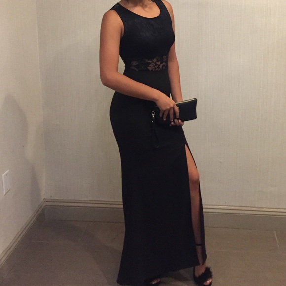 Dresses & Skirts - Black dress